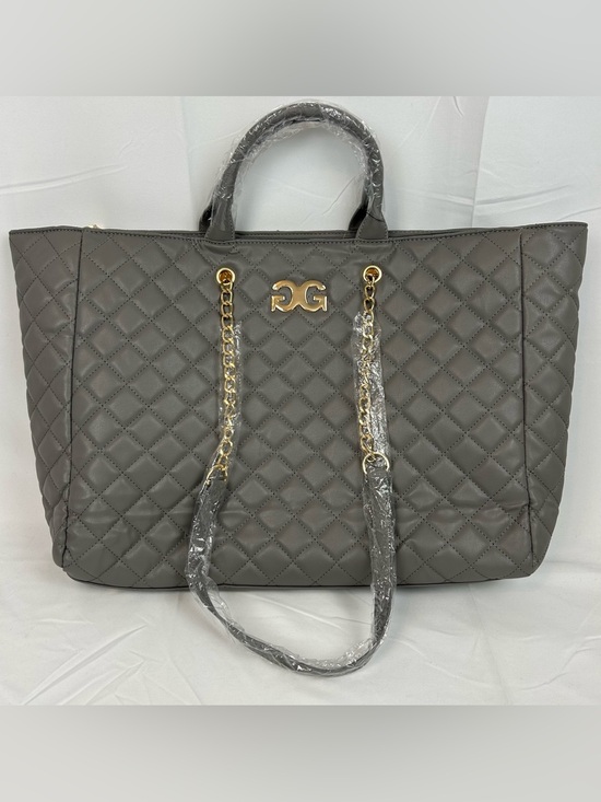 Gilda Paris Handbags - *NEW* Gilda Paris Large Quilted Tote Satchel Grey